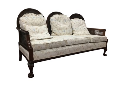 Lot 345 - BERGÈRE SETTEE