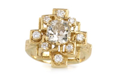 Lot 559 - DIAMOND DRESS RING
