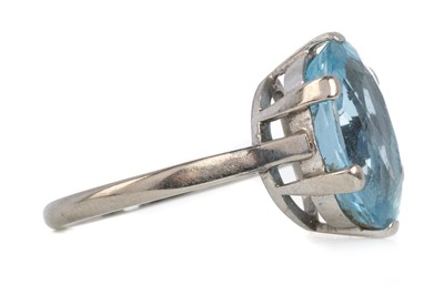 Lot 560 - TOPAZ COCKTAIL RING