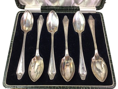 Lot 569 - SET OF SIX SILVER PLATED SPOONS