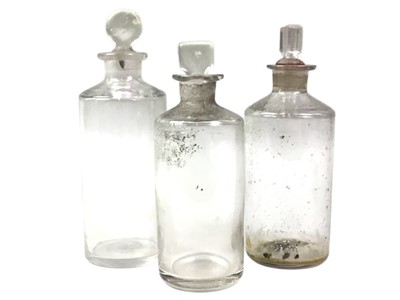 Lot 669 - GROUP OF APOTHECARY BOTTLES