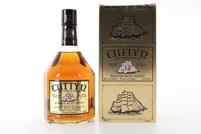 Lot 238 - CUTTY SARK 12 YEAR OLD 4/5 QUART 1980S
