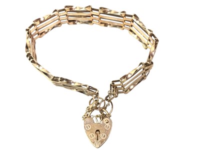 Lot 704 - GROUP OF JEWELLERY