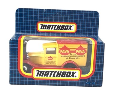 Lot 733 - LARGE GROUP OF DIECAST MODEL VEHICLES