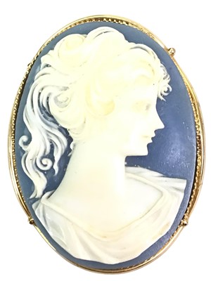 Lot 777 - COLLECTION OF COSTUME JEWELLERY