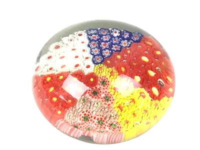 Lot 794 - COLLECTION OF GLASS PAPERWEIGHTS