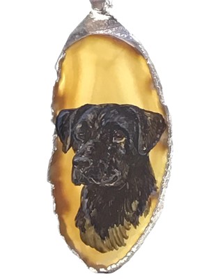 Lot 826 - STERLING SILVER AGATE NECKLACE