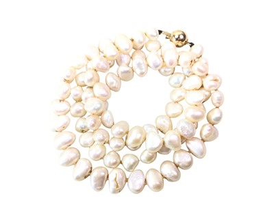 Lot 847 - BAROQUE PEARL NECKLACE