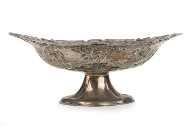 Lot 1059 - VICTORIAN SILVER FRUIT COMPORT