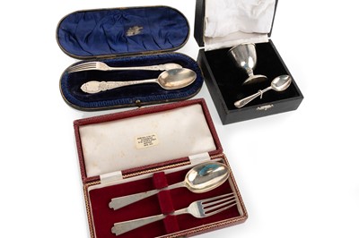 Lot 1061 - GROUP OF SILVER ITEMS