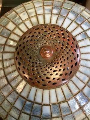 Lot 444 - TIFFANY STUDIOS LEADED GLASS 'POINSETTIA' BORDER LAMP