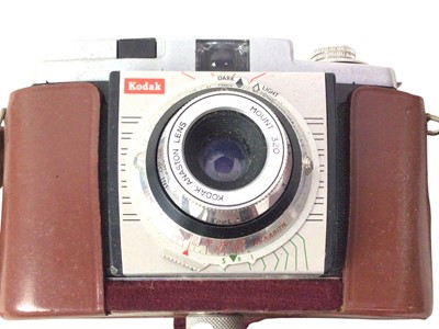 Lot 278 - COLLECTION OF CAMERAS AND ACCESSORIES
