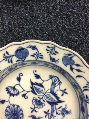 Lot 1240 - SET OF TEN MEISSEN PORCELAIN PLATES