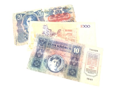 Lot 260 - COLLECTION OF BANKNOTES