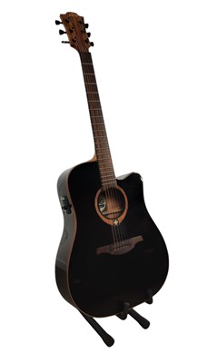 Lot 295 - TRAMONTANE GUITAR