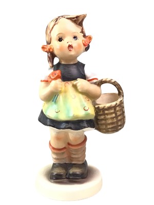 Lot 391 - COLLECTION OF HUMMEL FIGURES