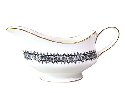 Lot 395 - WEDGWOOD TEA AND DINNER SERVICE