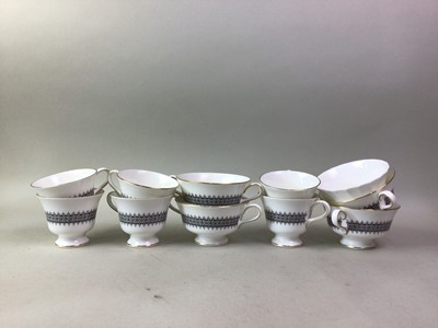 Lot 395 - WEDGWOOD TEA AND DINNER SERVICE