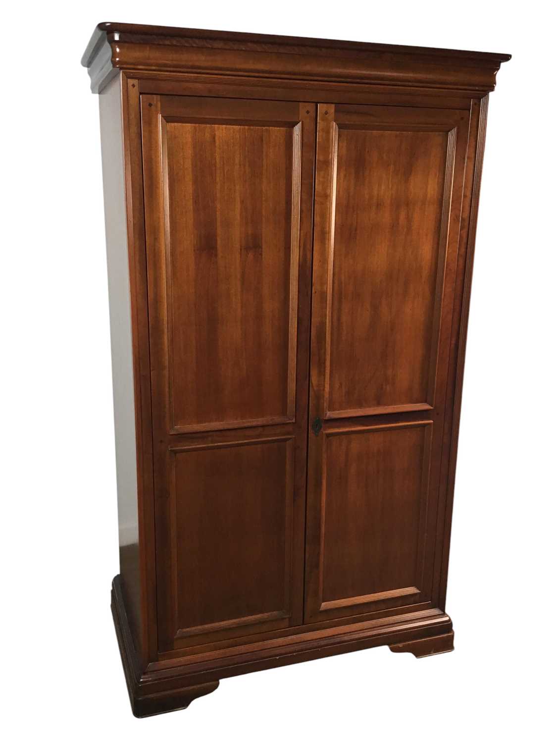 Lot 423 - CONTEMPORARY CHERRY WOOD WARDROBE