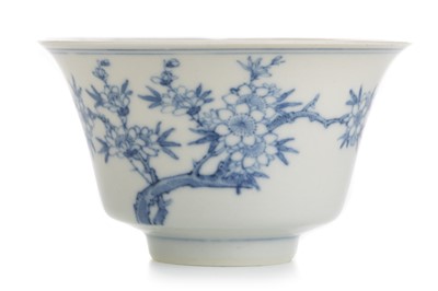 Lot 578 - CHINESE BLUE AND WHITE BOWL
