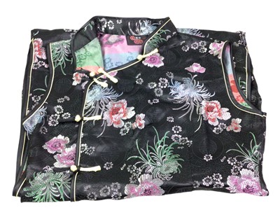 Lot 472 - CHINESE SILK EMBROIDERED ROBE