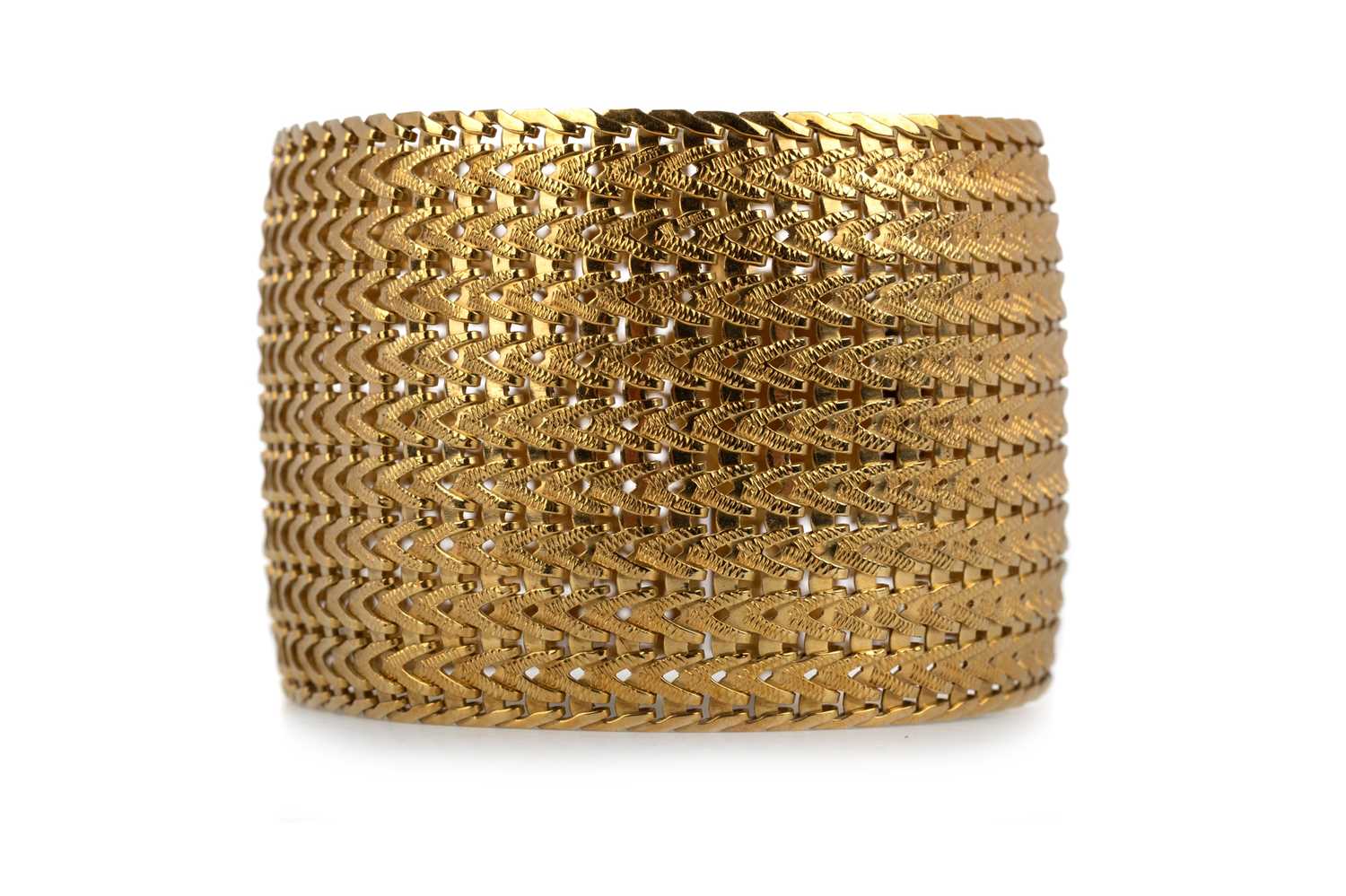 Lot 666 - GOLD MESH BRACELET