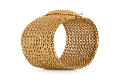 Lot 666 - GOLD MESH BRACELET