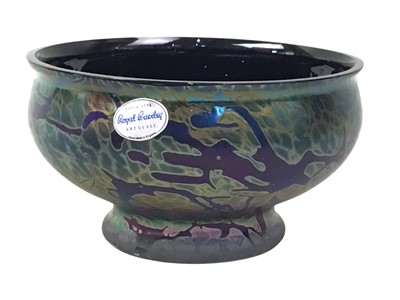 Lot 385 - IRIDESCENT GLASS BOWL