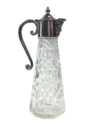 Lot 389 - GROUP OF CRYSTAL ITEMS