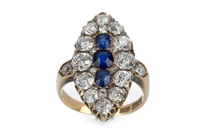 Lot 632 - SAPPHIRE AND DIAMOND DRESS RING