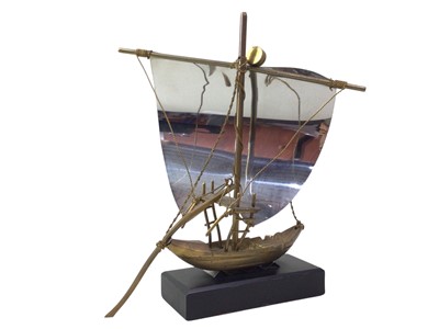 Lot 570 - BRONZE MODEL OF A CHINESE JUNK