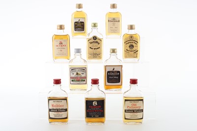 Lot 264 - 10 GORDON & MACPHAIL MINIATURES
