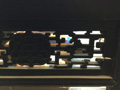 Lot 698 - CHINESE FIVE PANEL DRESSING SCREEN