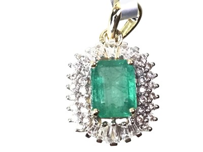 Lot 672 - EMERALD AND ZIRCON PENDANT