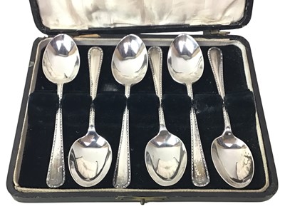 Lot 711 - SET OF SIX SILVER TEASPOONS