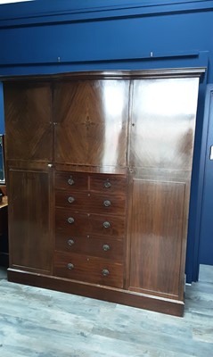 Lot 825 - EDWARDIAN MAHOGANY BEDROOM SUITE