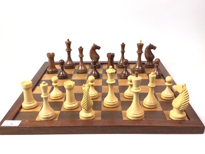 Lot 28 - ROYAL CHESS MALL COMPLETE WEIGHTED CHESS SET