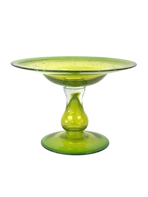 Lot 142 - LARGE GREEN MURANO GLASS TAZZA