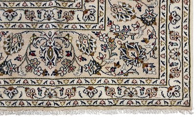 Lot 1247 - PERSIAN KASHAN RUG