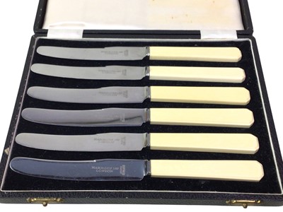 Lot 157 - GROUP OF FLATWARE