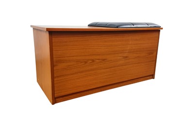 Lot 101 - MID CENTURY TEAK EFFECT BLANKET BOX