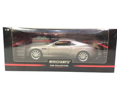 Lot 235 - COLLECTION OF MODEL VEHICLES