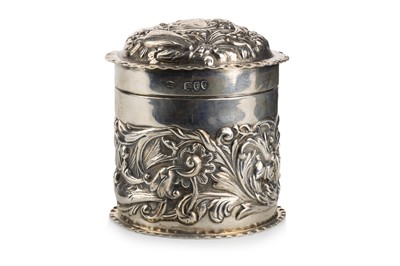Lot 1087 - VICTORIAN SILVER BOX / TEA CADDY