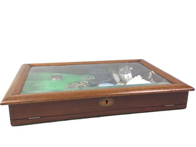 Lot 277 - EDWARDIAN INLAID MAHOGANY COUNTER TOP DISPLAY CASE