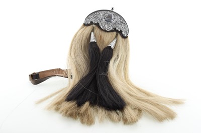 Lot 68 - SILVER PLATE AND HORSE HAIR SPORRAN