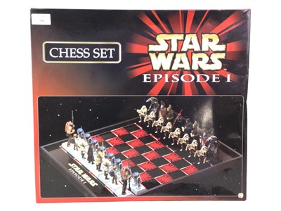 Lot 398 - STAR WARS EPISODE 1 CHESS SET