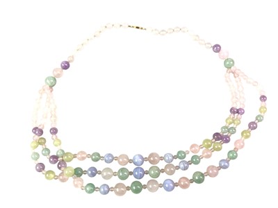 Lot 470 - SEMI PRECIOUS THREE STRAND NECKLACE