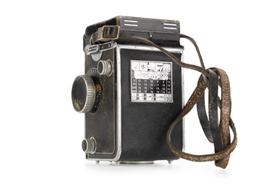 Lot 992 - ROLLEIFLEX TWIN LENS CAMERA