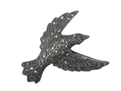 Lot 484 - SILVER MARCASITE BROOCH