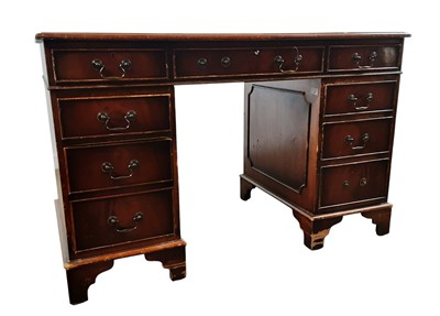 Lot 436A - REPRODUCTION MAHOGANY KNEEHOLE DESK